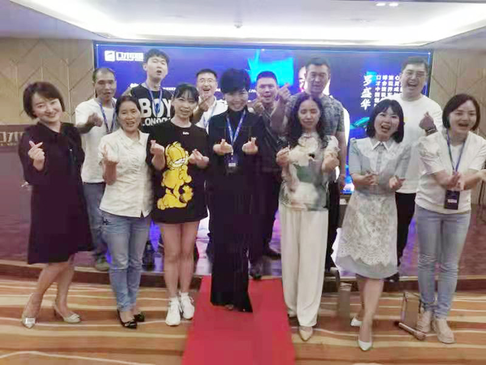 12ve9zfp13lyd.jpg f893764614ff5270ab07e4aa95bc6c9.jpg