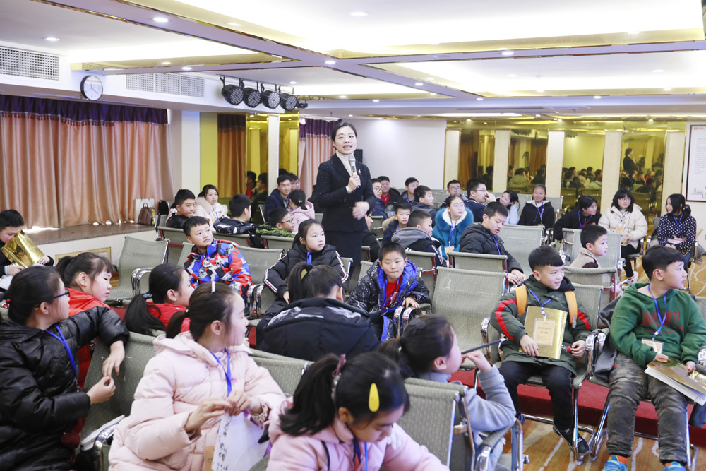 159x2kpq67lm.jpg 159x2kpq67lm.jpg